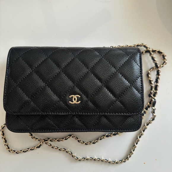 CHANEL Black Quilted Crossbody Bag with Chain - Picture 1 of 4